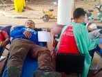 Puluhan orang mengikuti donor darah yang digelar PMI Kabupaten Serang di acara Banten Fun Walk 2023, Minggu (15/10/2023).