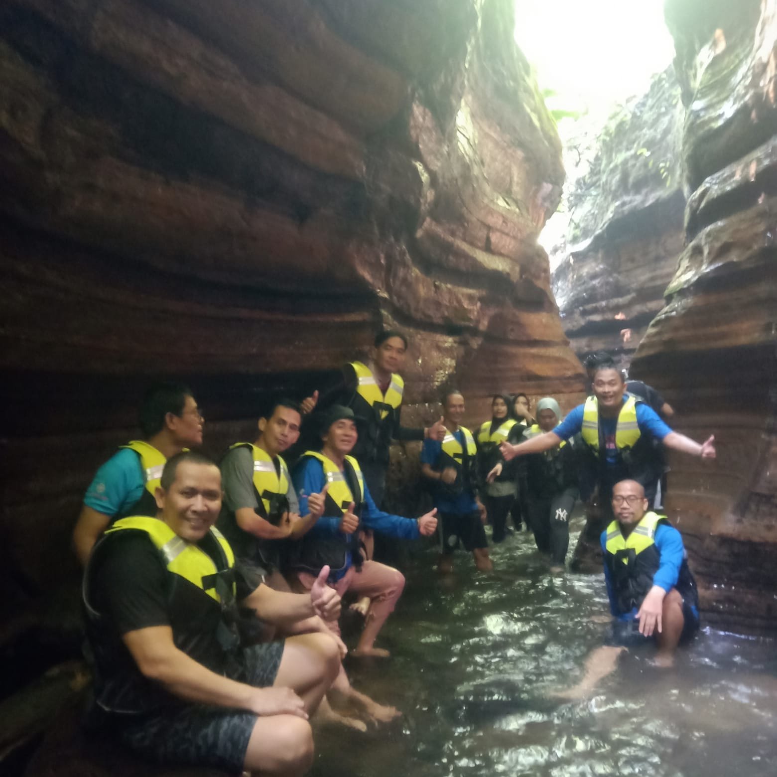 Asak's 95 Ngelantour di Curug Putri Carita