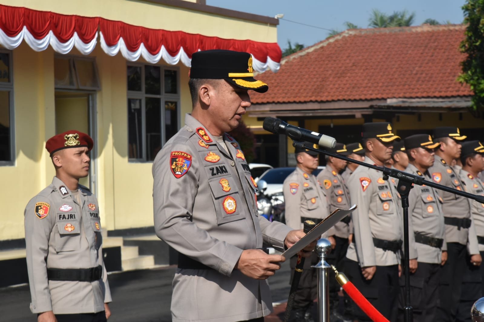 Kapolres Lebak, AKBP Herfio Zaki pimpin upacara  sertijab