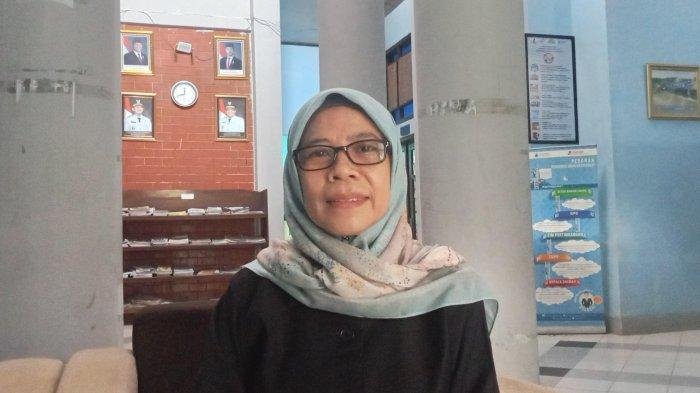 Pemerintah Kabupaten (Pemkab) Lebak menyalurkan bantuan alat tangkap ikan dan alat keselamatan bagi nelayan.