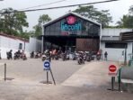 Suasana di restoran cepat saji Mei Gacoan di Jalan Raya Serang-Pandeglang, Kelurahan Kadumerak, Kecamatan Karangtanjung.