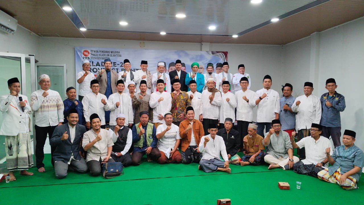DPW PKS Banten mengisi Milad ke-25 dengan Istighosah mendoakan Banten dan Palestina.