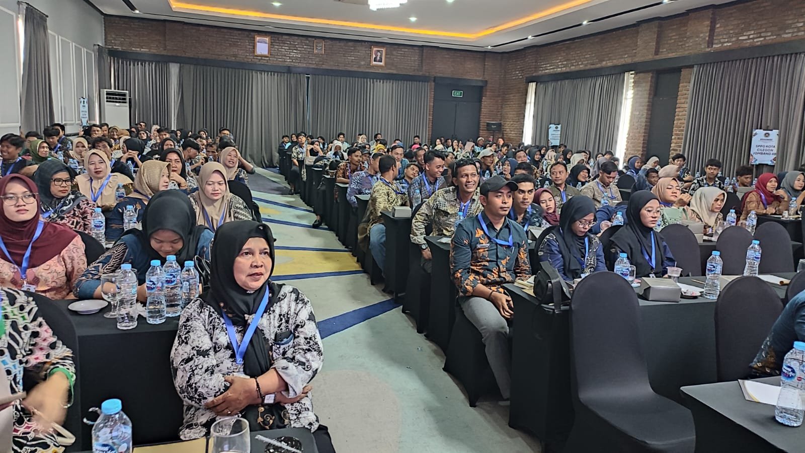 Ratusan relawan MBG dari 5 SPPG di Kota Cilegon saat mengikuti pelatihan. Ratusan relawan MBG dari 5 SPPG di Kota Cilegon saat mengikuti pelatihan.