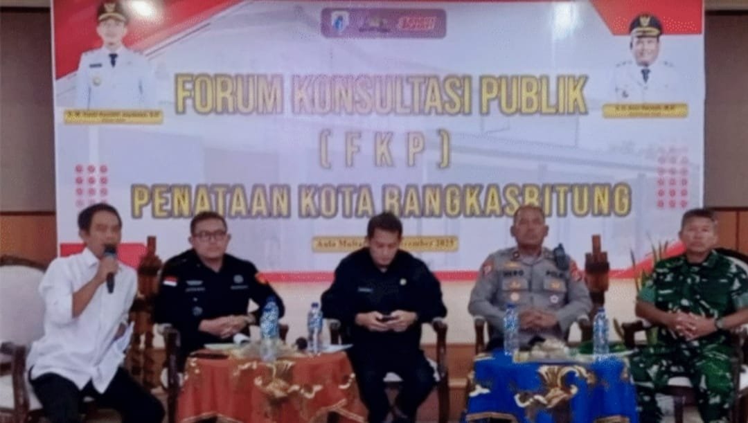 Suasana Forum Konsultasi Publik Penataan Kota Rangkasbitung di Aula Multatuli Setda Lebak.
