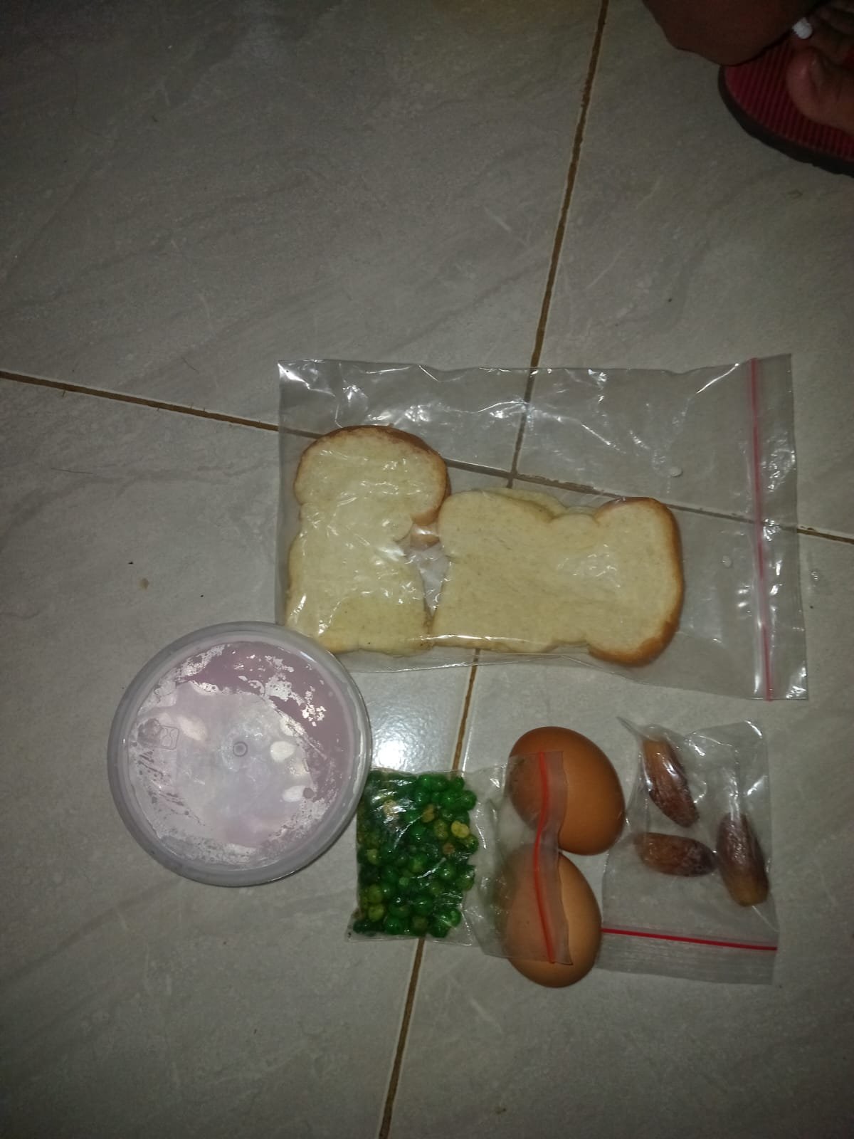 Menu Makan Bergizi Gratis (MBG) di SDN 02 Katumbiri, Kecamatan Cigeulis, Kabupaten Pandeglang