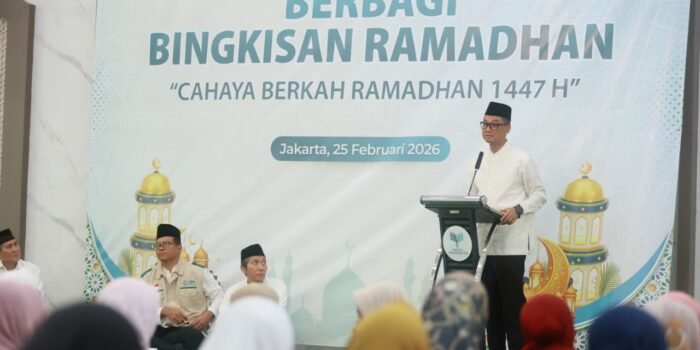 Direktur Utama PLN, Darmawan Prasodjo menyampaikan bahwa program yang mengusung tema ‘Cahaya Berkah Ramadan 1447 H’ ini menjadi bagian dari komitmen insan PLN untuk terus menghadirkan manfaat nyata bagi masyarakat.
