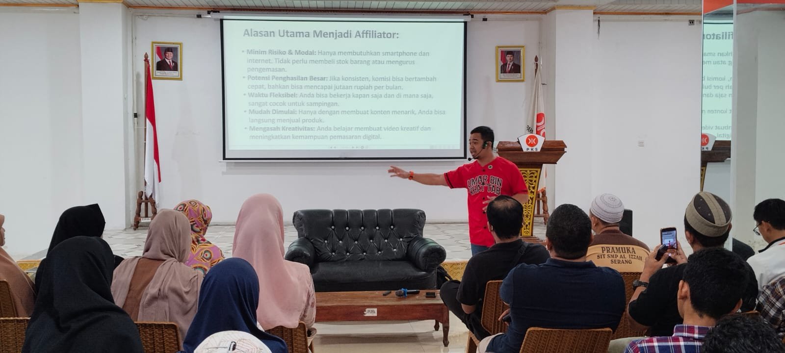 Pelatihan dan workshop tiktok bagi anak muda dan  kader PKS, Sabtu (28/2/2026).