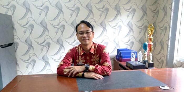 Caption : Plt Kepala Bapenda Lebak, Agung Budi Santoso