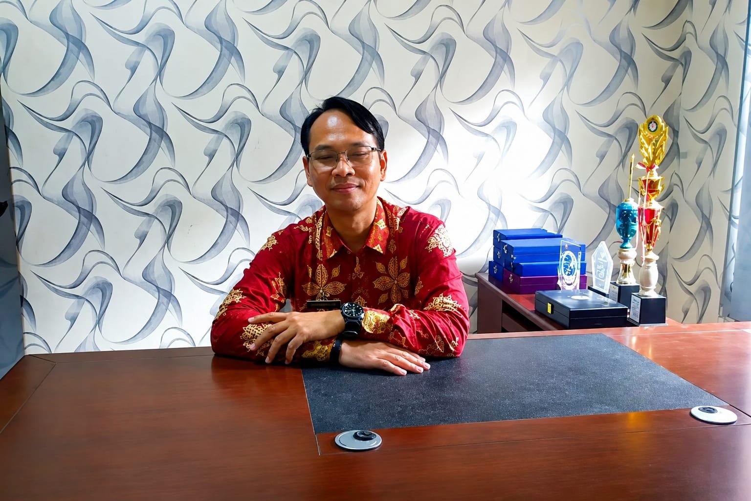 Caption: Plt Kepala Bapenda Lebak, Agung Budi Santoso