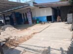 Caption : Dapur Satuan Pelayanan Pemenuhan Gizi (SPPG) Labuan 3, Kabupaten Pandeglang, sedang dalam pembangunan saat distribusi mbg berjalan.