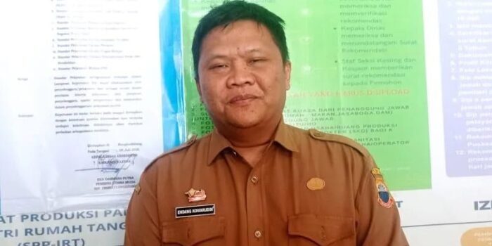 Caption: Sekretaris Dinkes Lebak, Endang Komarudin