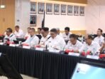 Perwakilan pemerintah daerah di Banten bersama Kementerian ESDM dan PLN membahas usulan lokasi pembangunan listrik perdesaan di Kantor PLN UID Banten, Rabu (7/10). Pembahasan ini bertujuan memastikan perencanaan pembangunan sesuai dengan kebutuhan masyarakat di wilayah sasaran.